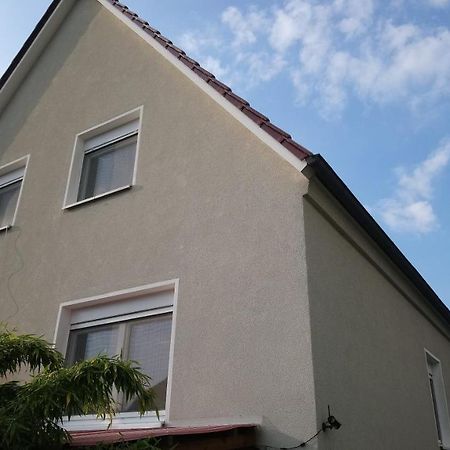 Privates Einzelzimmer Bei Der Weser-Ems-Halle Apartment Oldenburg Exterior photo